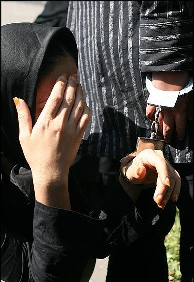 منهدم شدن قاچاق دختران ایرانی به دوبی+ عکس  1